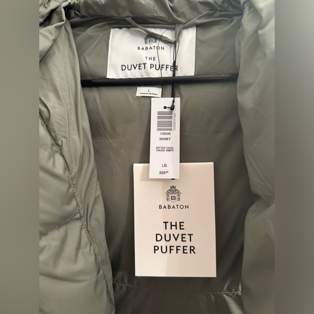 Babaton Aritzia Hooded Puffer